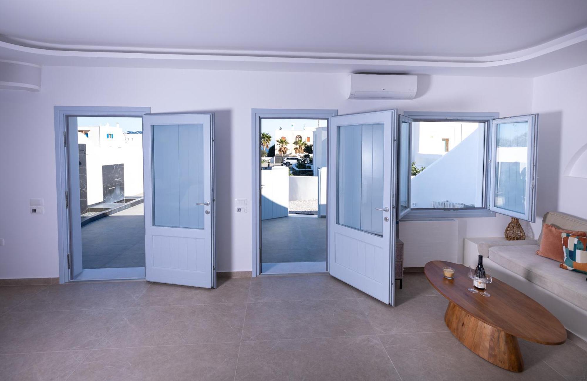 Sn Santorini Apartments Kamári Esterno foto