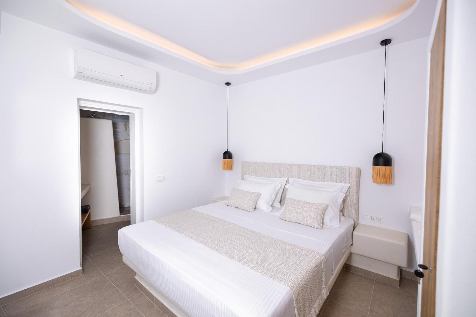 Sn Santorini Apartments Kamári Esterno foto