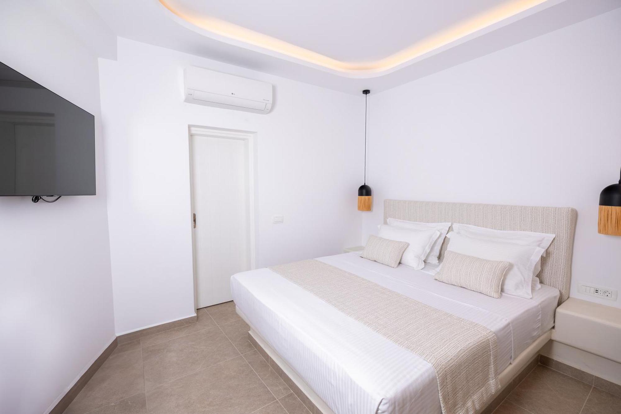 Sn Santorini Apartments Kamári Esterno foto