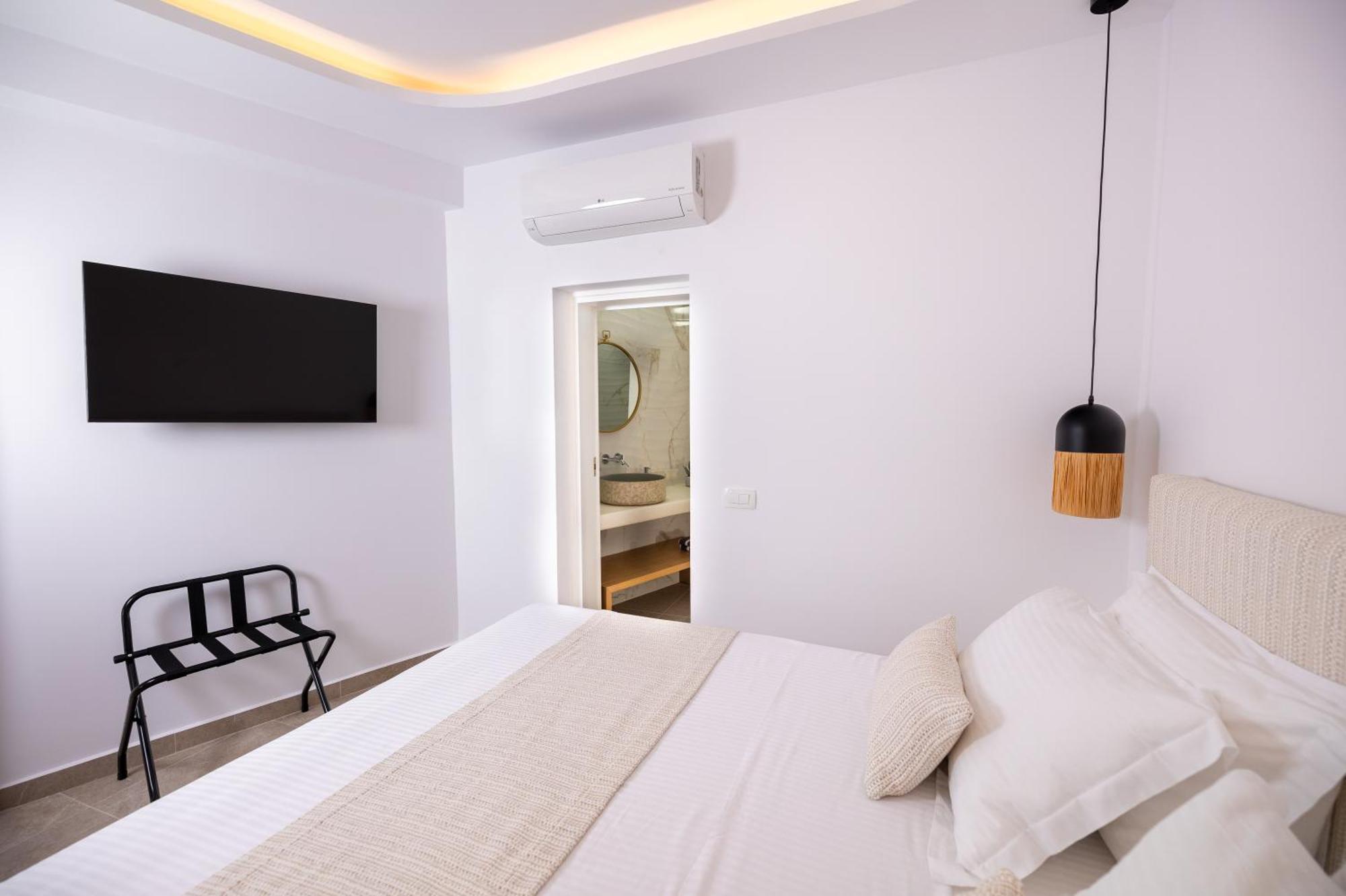Sn Santorini Apartments Kamári Esterno foto