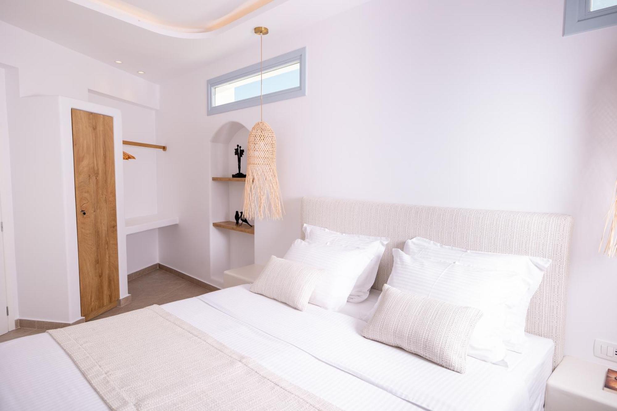 Sn Santorini Apartments Kamári Esterno foto